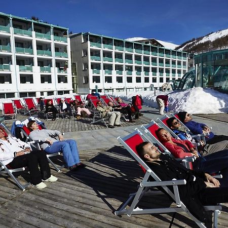 Teleo Vacanze - Villaggio Olimpico Di Colle Sestriere Buitenkant foto
