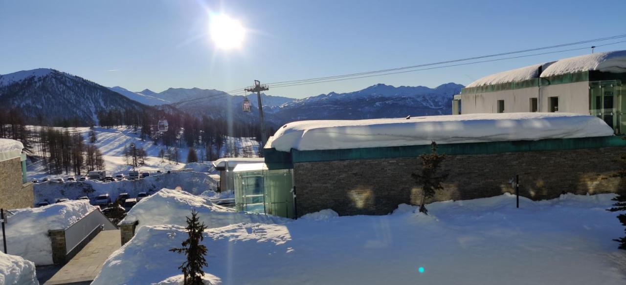 Teleo Vacanze - Villaggio Olimpico Di Colle Sestriere Buitenkant foto