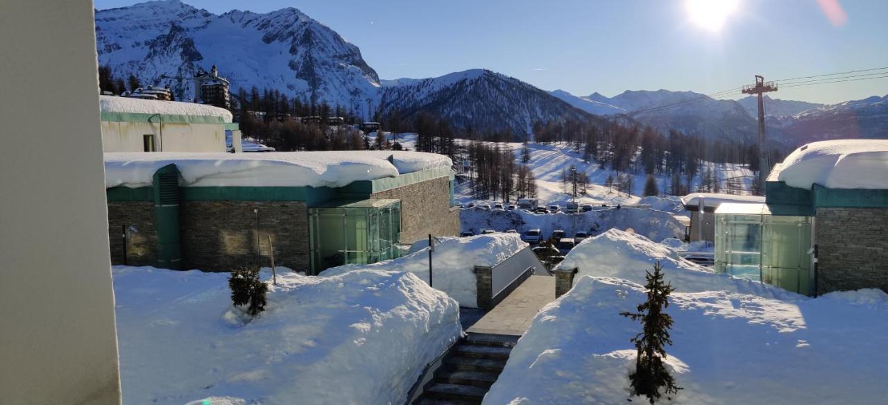 Teleo Vacanze - Villaggio Olimpico Di Colle Sestriere Buitenkant foto