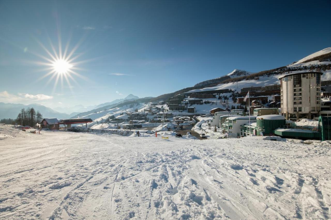 Teleo Vacanze - Villaggio Olimpico Di Colle Sestriere Buitenkant foto