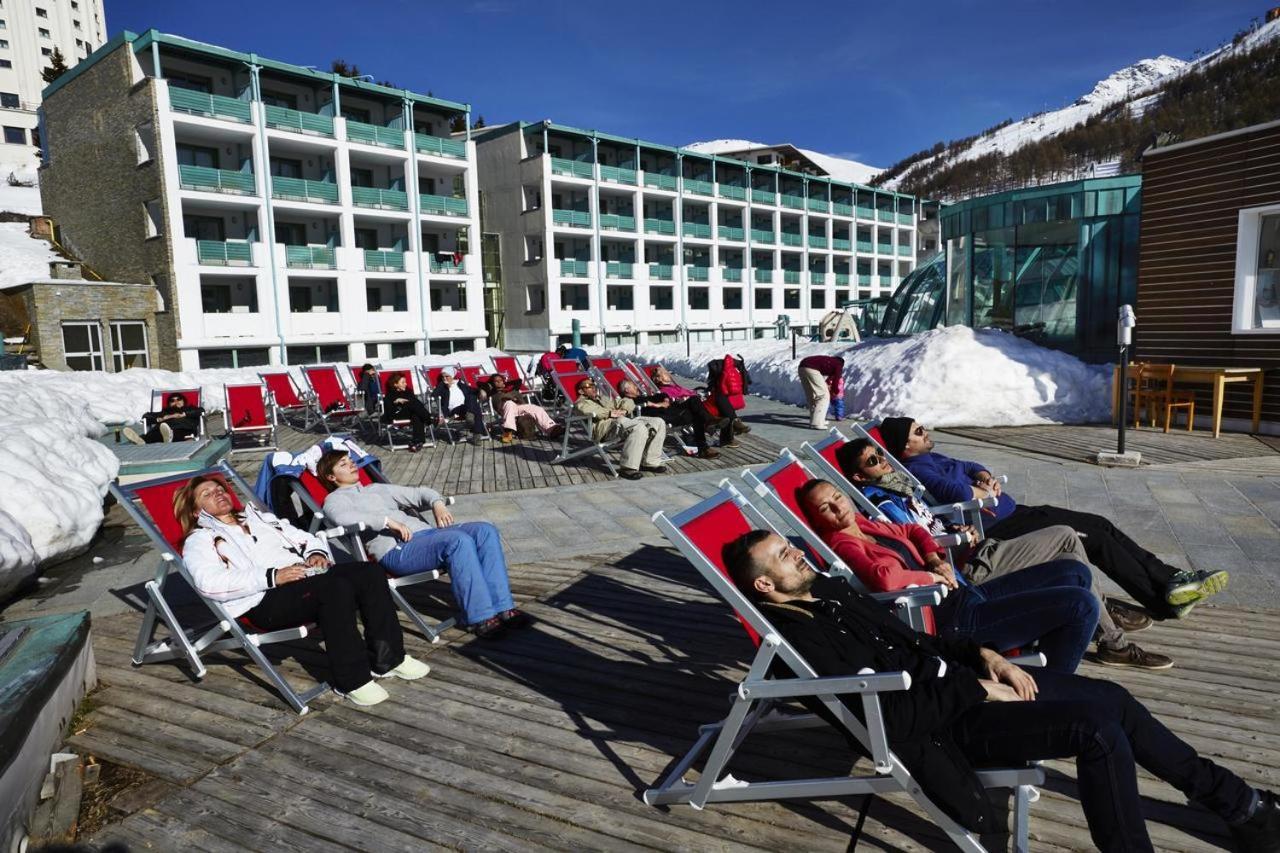 Teleo Vacanze - Villaggio Olimpico Di Colle Sestriere Buitenkant foto