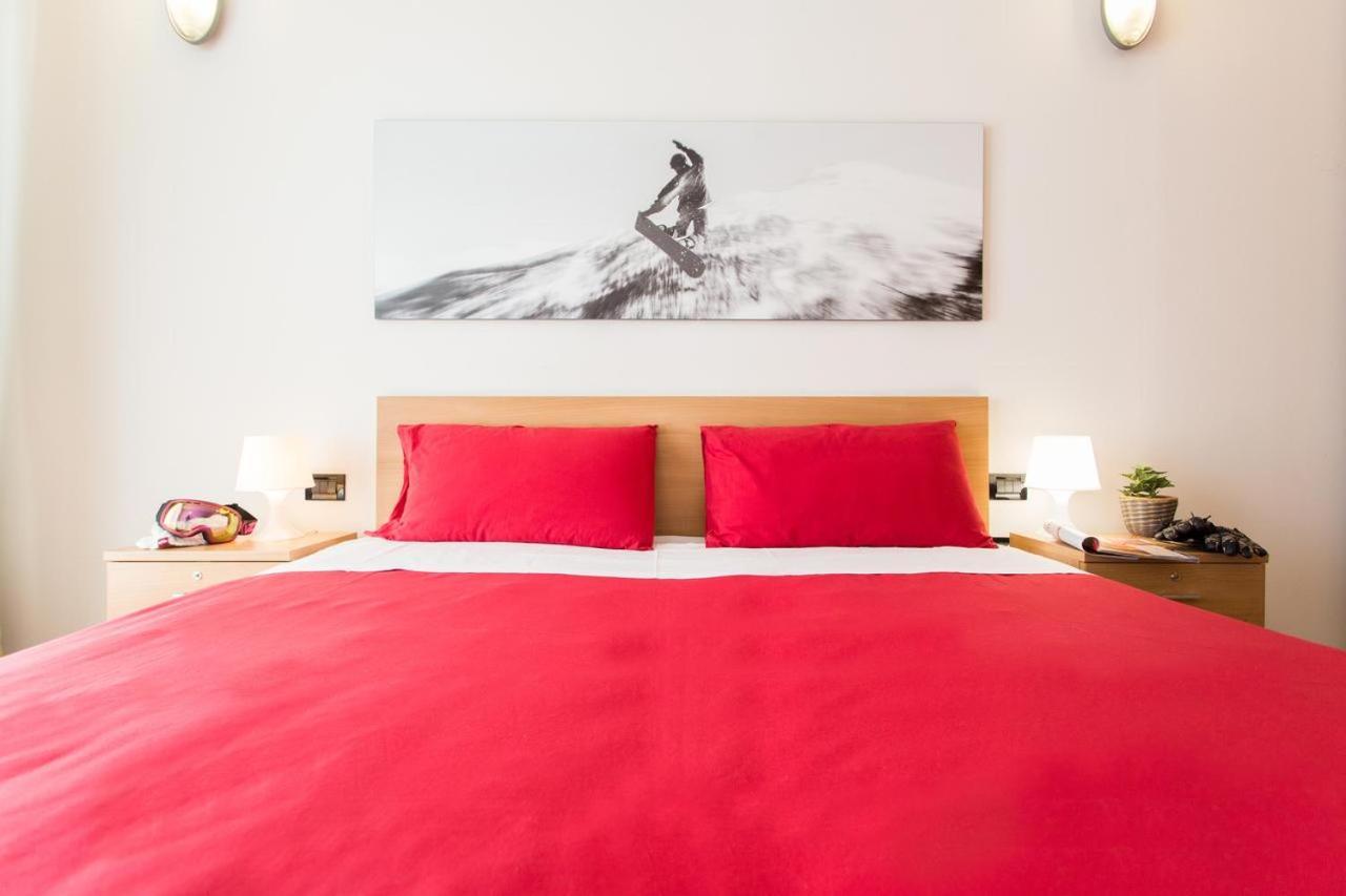 Teleo Vacanze - Villaggio Olimpico Di Colle Sestriere Buitenkant foto