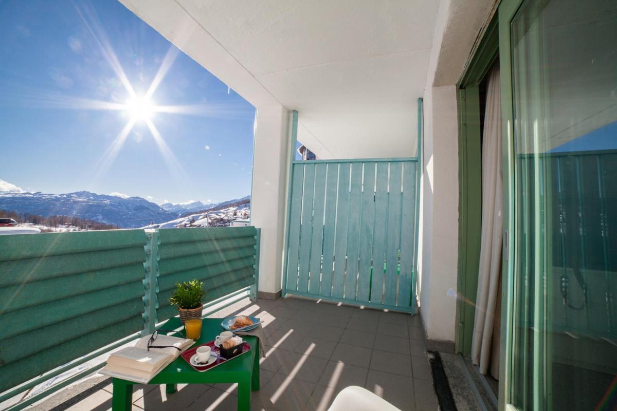 Teleo Vacanze - Villaggio Olimpico Di Colle Sestriere Buitenkant foto